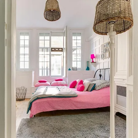Seaside Serenity In Normandy Apartment
