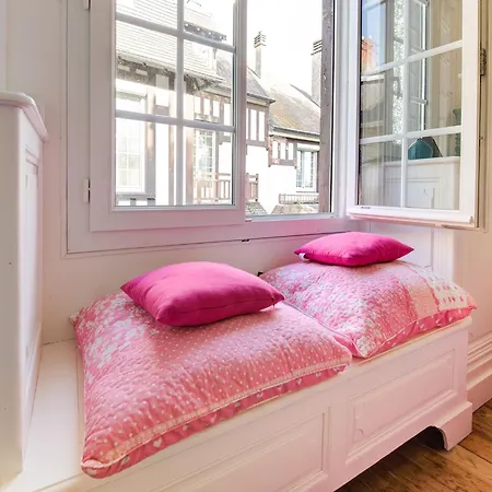 Seaside Serenity In Normandy Apartment