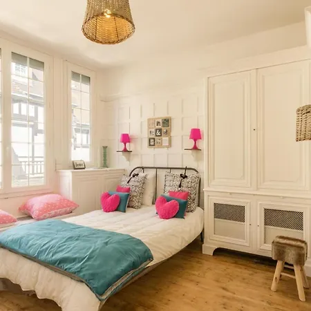 Seaside Serenity In Normandy Apartment *
