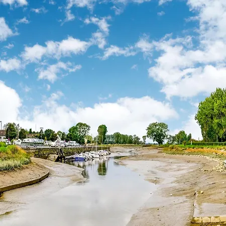 Seaside Serenity In Normandy Διαμέρισμα Isigny-sur-Mer